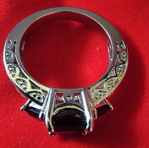 Black Zircon Eternity Ring. Size 7. NwT* - Picture 2 of 9